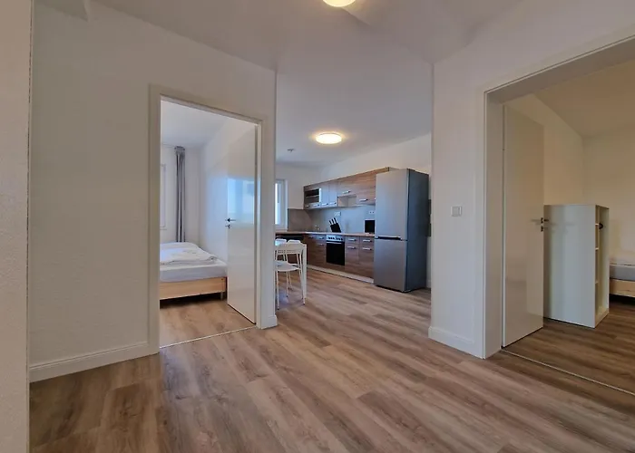 Tolstov - 4 - 30 Min Messe Dus * Neuss