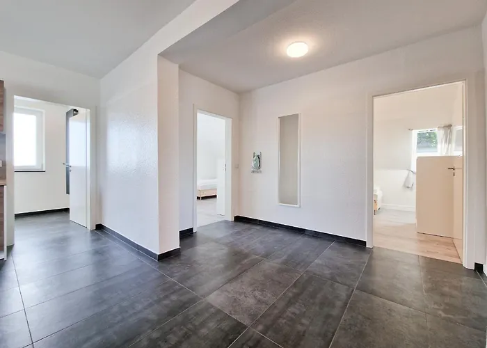 Tolstov - 4 - 30 Min Messe Dus Apartmán