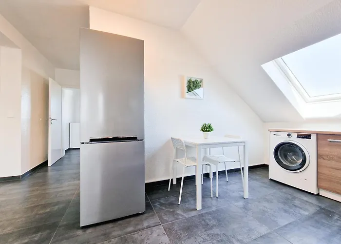 Tolstov - 4 - 30 Min Messe Dus Apartmán *